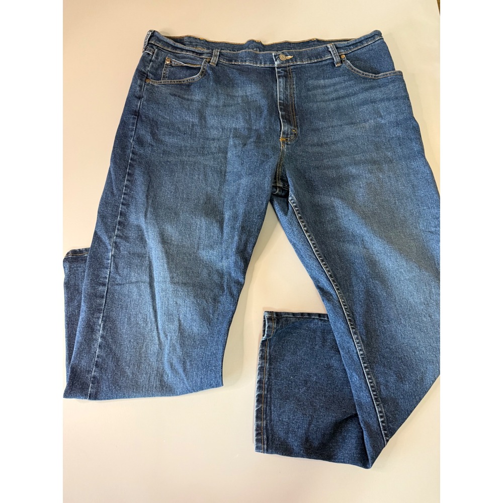 Wrangler Premium Quality Mens Jeans 42x30 Medium Wash Straight Leg 97FXWXD